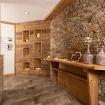 Haus Kreidl Апартаменты Тукс