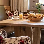 Haus Kreidl * Тукс